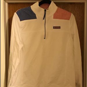 Vineyard Vines sweatshirt